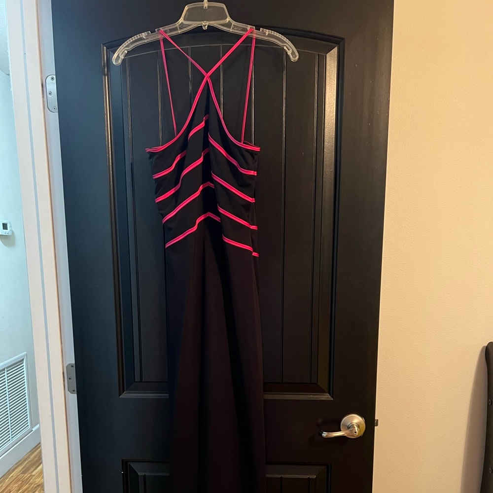 Beautiful size 6 evening dress - black & hot pink dress, worn to Prom